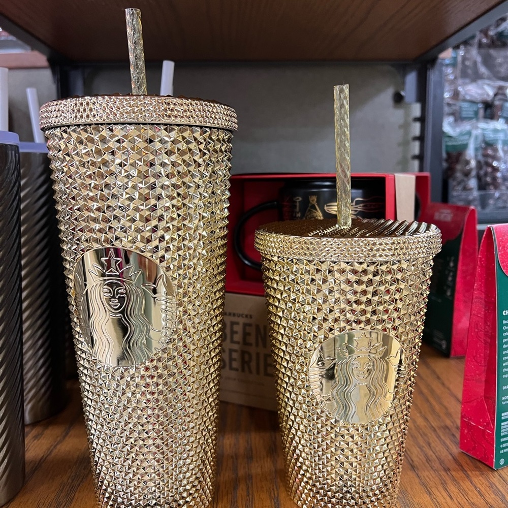 ✨NEW✨Starbucks 2022 Winter Holiday Gold Metallic Chrome Bling Studded‎ Tumbler